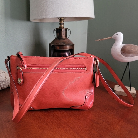 Coach Poppy East West Swingpack Crossbody Orange Epi & Patent Leather #49770 - Picture 1 of 16